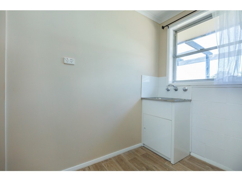 16 Jackson Avenue, Sale VIC 3850