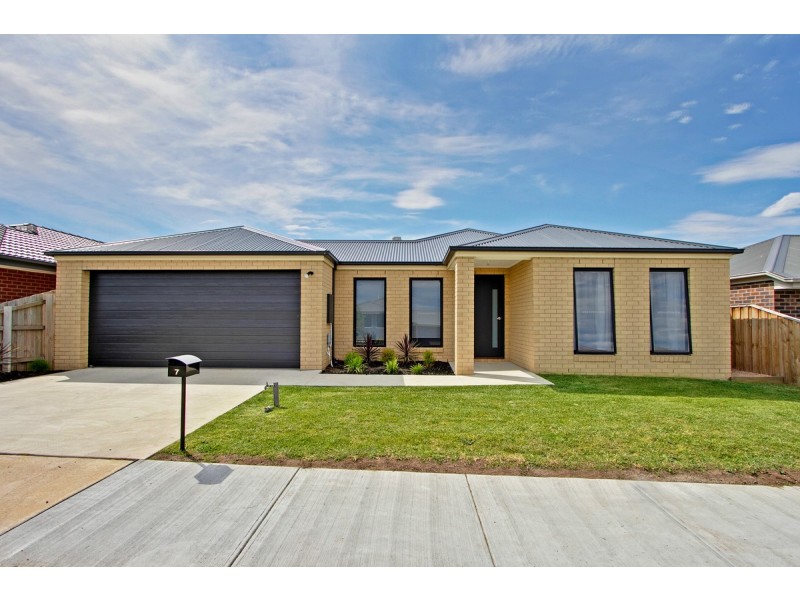 7 Billabong Avenue, Sale VIC 3850