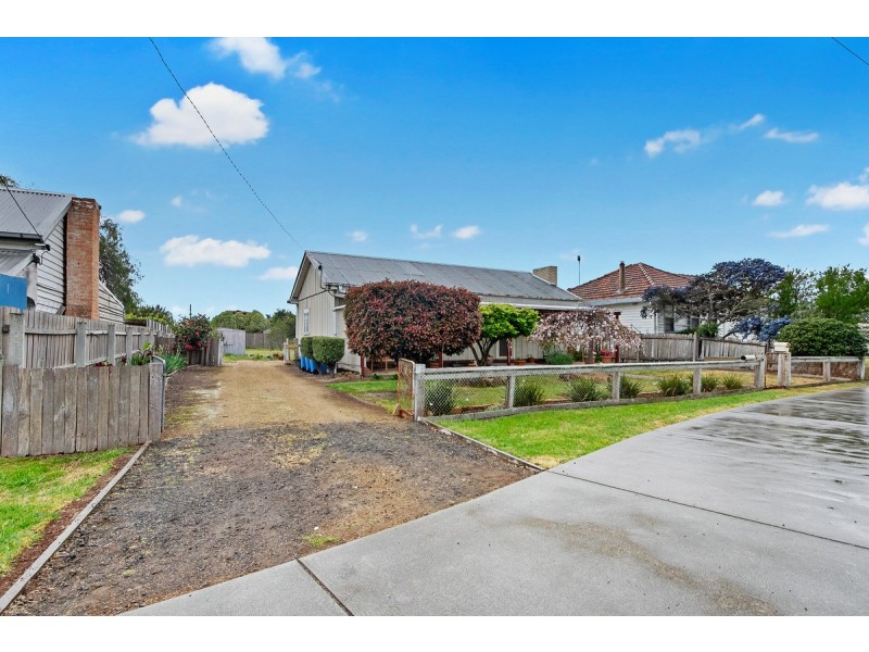7 Dixon Street, Stratford VIC 3862