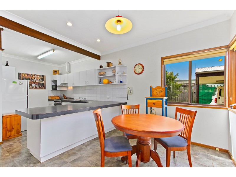 2 Buckley Street, Sale VIC 3850