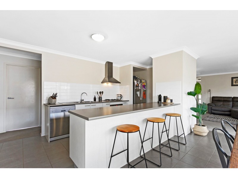 9 Ruthberg Drive, Sale VIC 3850
