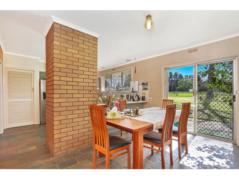 77 Millett Road, Longford VIC 3851
