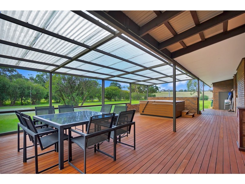 27 Carter Street, Stratford VIC 3862