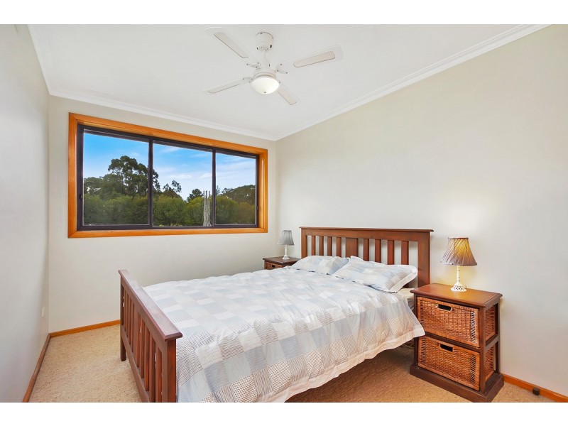 27 Carter Street, Stratford VIC 3862