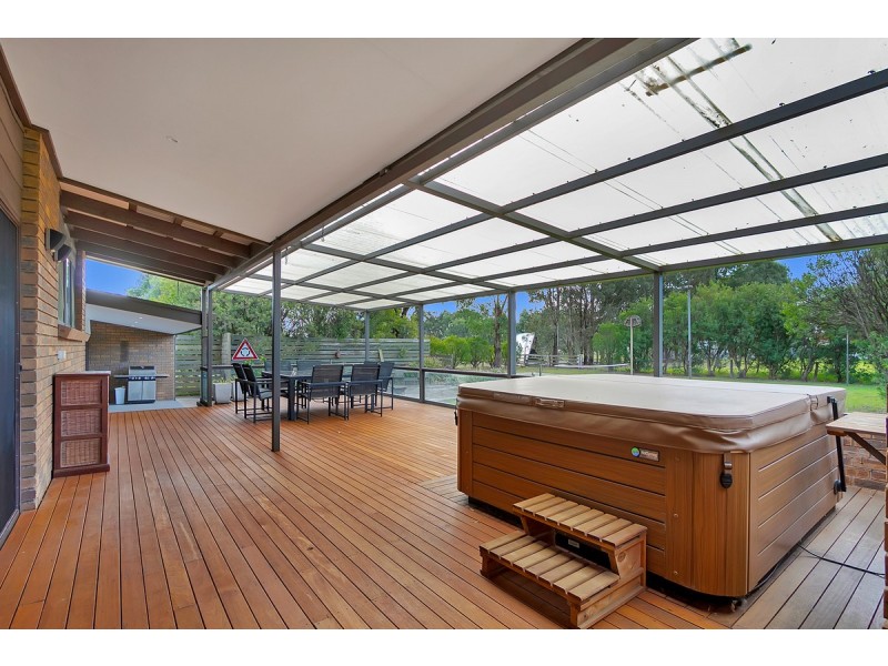 27 Carter Street, Stratford VIC 3862