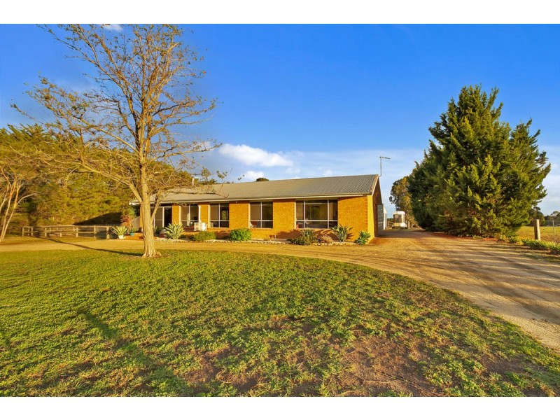 25 Newnham Road, Longford VIC 3851