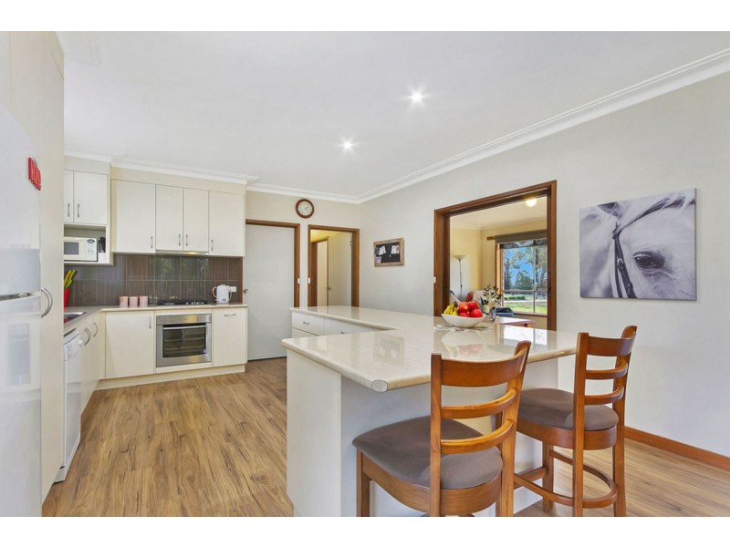 25 Newnham Road, Longford VIC 3851