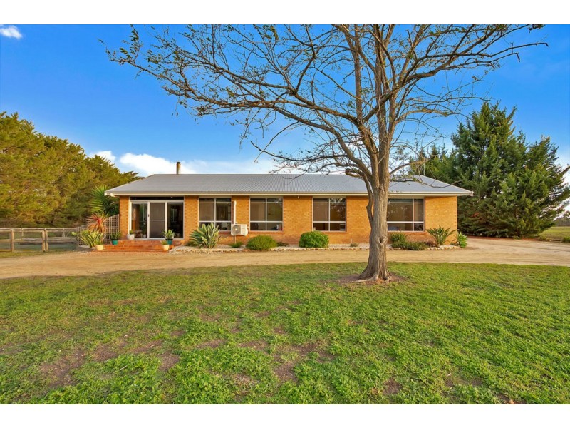 25 Newnham Road, Longford VIC 3851