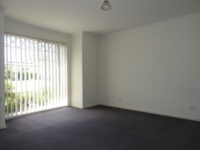 15 Cranswick Crescent, Sale VIC 3850