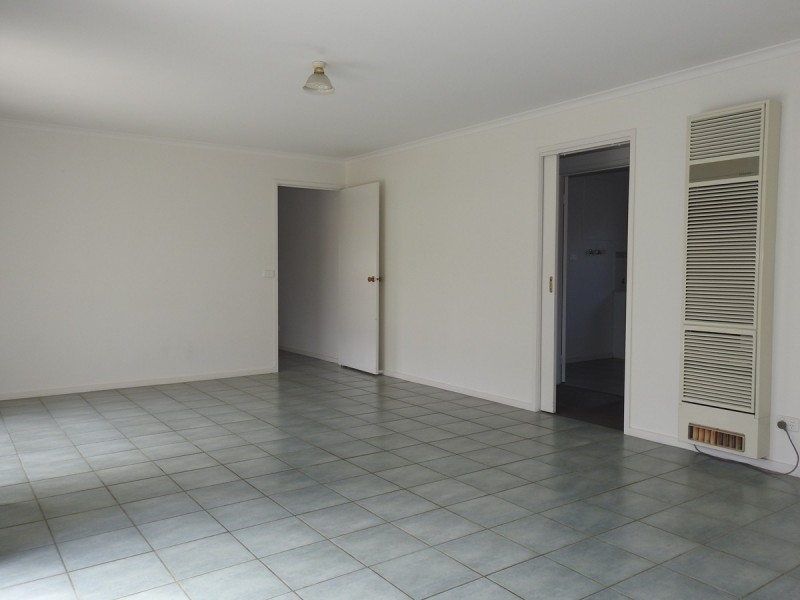 15 Cranswick Crescent, Sale VIC 3850