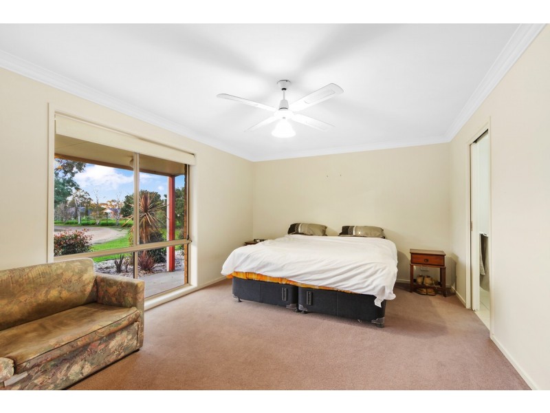 10 Galway Drive, Stratford VIC 3862