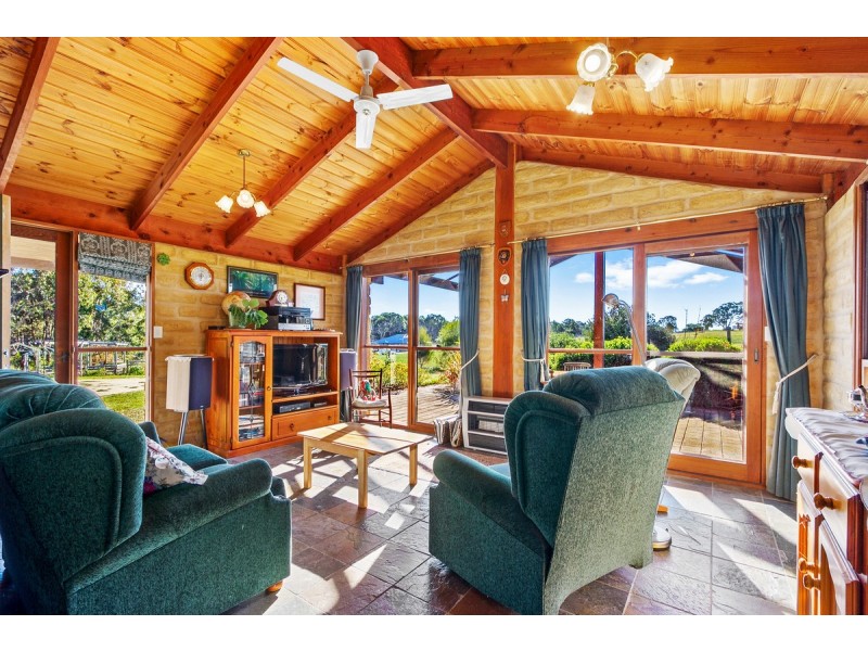 168 Briagolong Road, Stratford VIC 3862