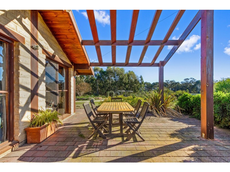 168 Briagolong Road, Stratford VIC 3862