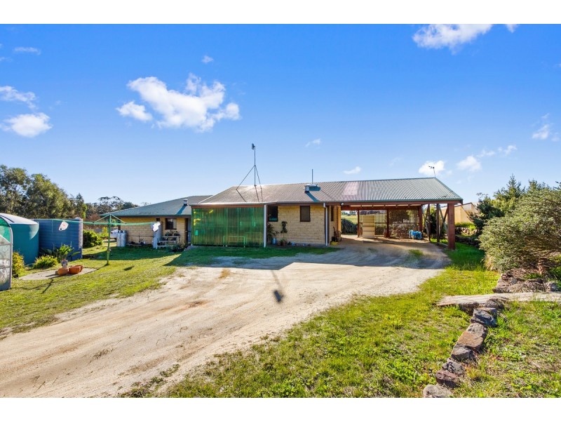 168 Briagolong Road, Stratford VIC 3862