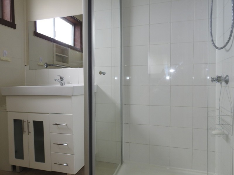 2/27 Wellsford Street, Stratford VIC 3862