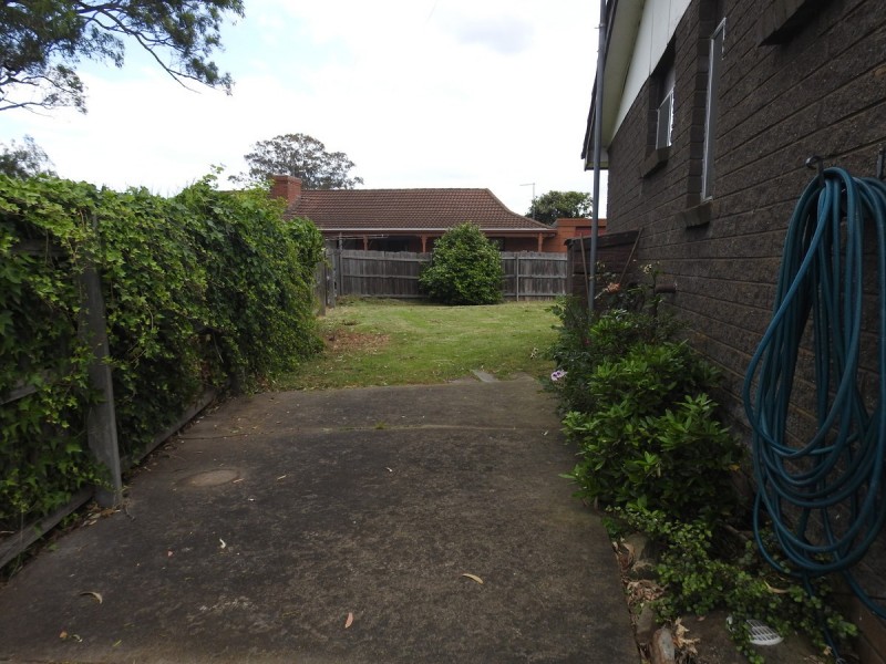 2/27 Wellsford Street, Stratford VIC 3862