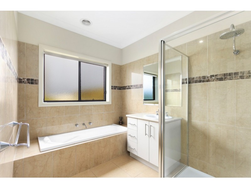 97 Sovereign Drive, Wurruk VIC 3850