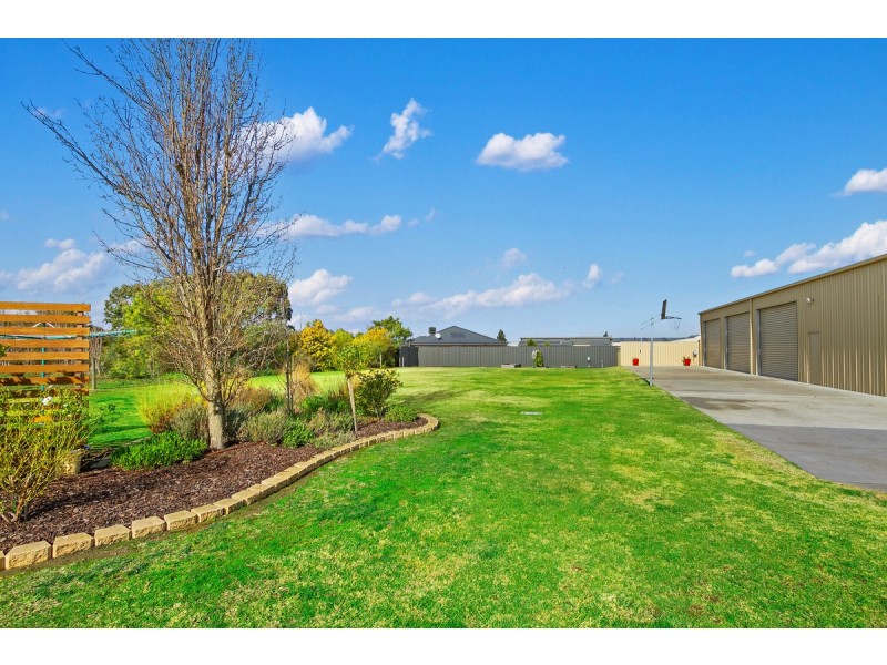 97 Sovereign Drive, Wurruk VIC 3850