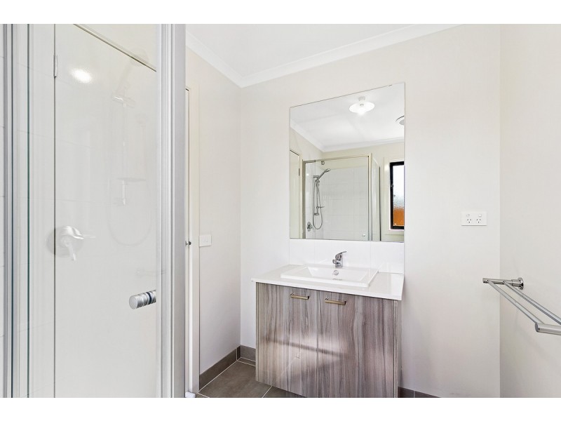 8/24A Gibney Street, Maffra VIC 3860