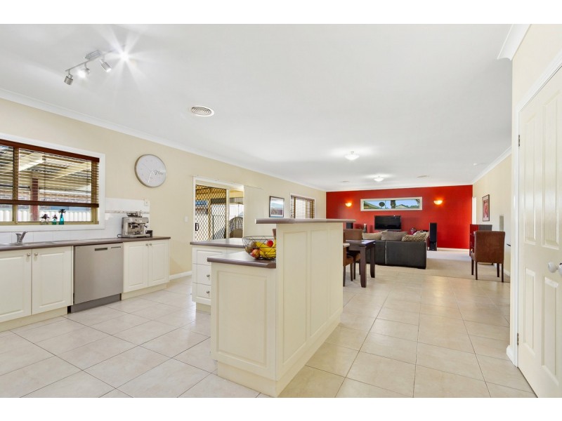 27 Buckley Street, Stratford VIC 3862