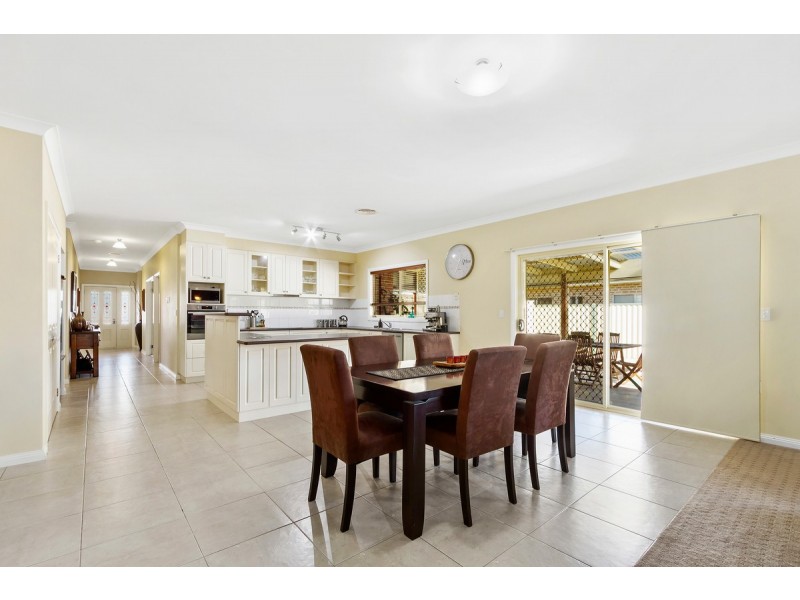 27 Buckley Street, Stratford VIC 3862