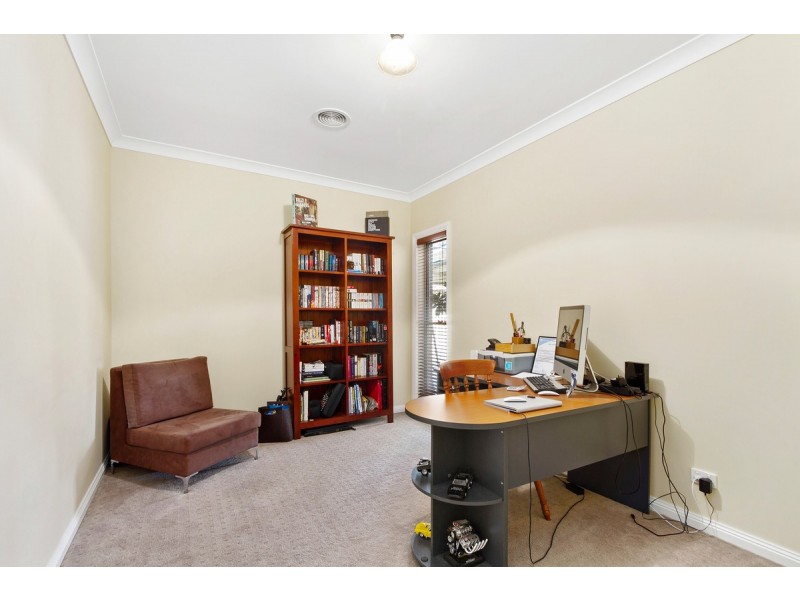 27 Buckley Street, Stratford VIC 3862