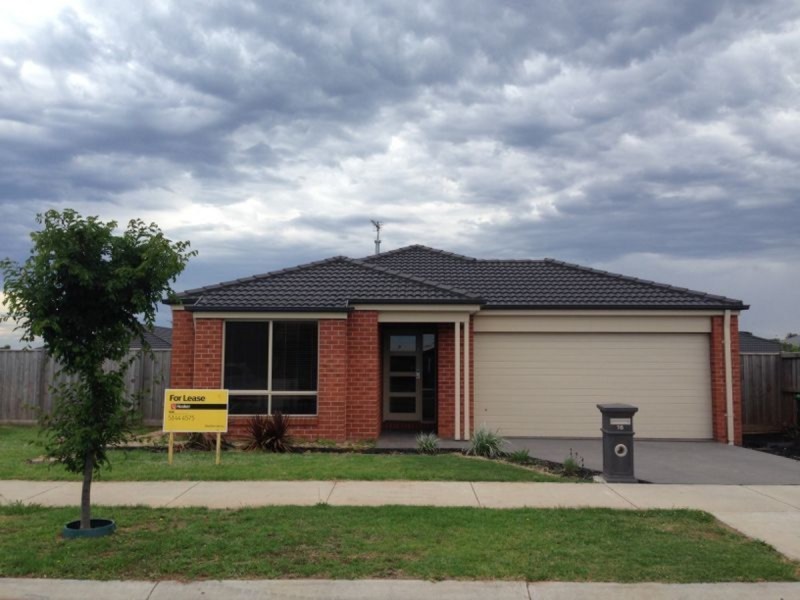 16 Ruthberg Drive, Sale VIC 3850