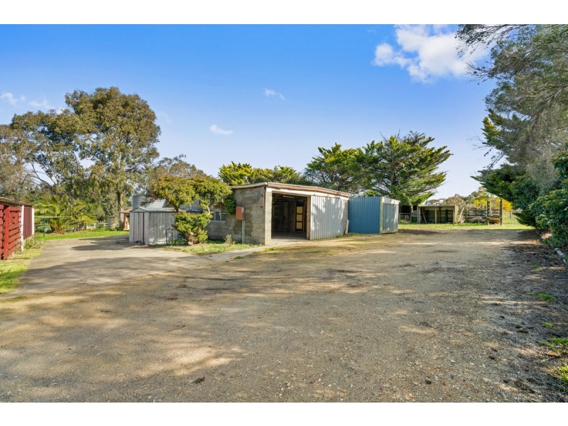 234 Seaspray Road, Longford VIC 3851