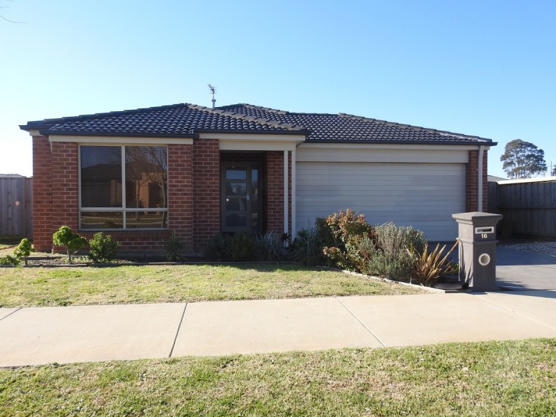 16 Ruthberg Drive,, Sale VIC 3850