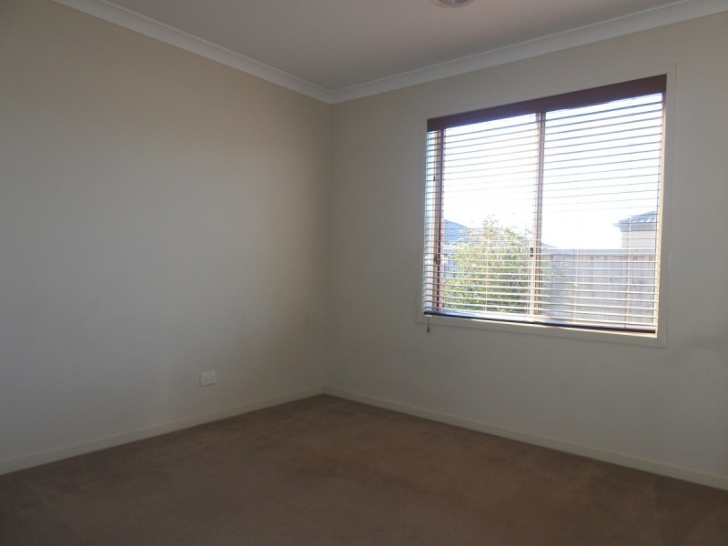 16 Ruthberg Drive,, Sale VIC 3850