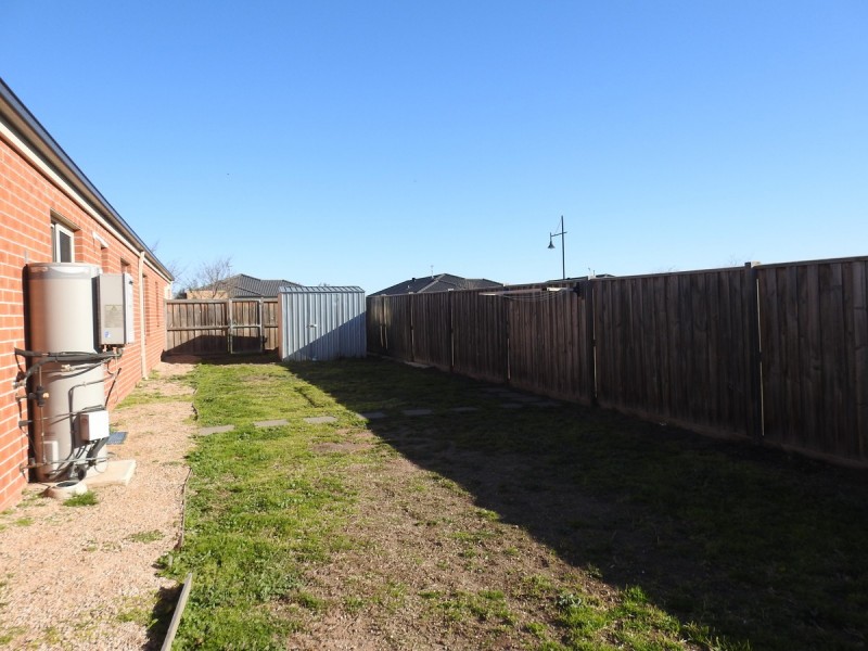 16 Ruthberg Drive,, Sale VIC 3850