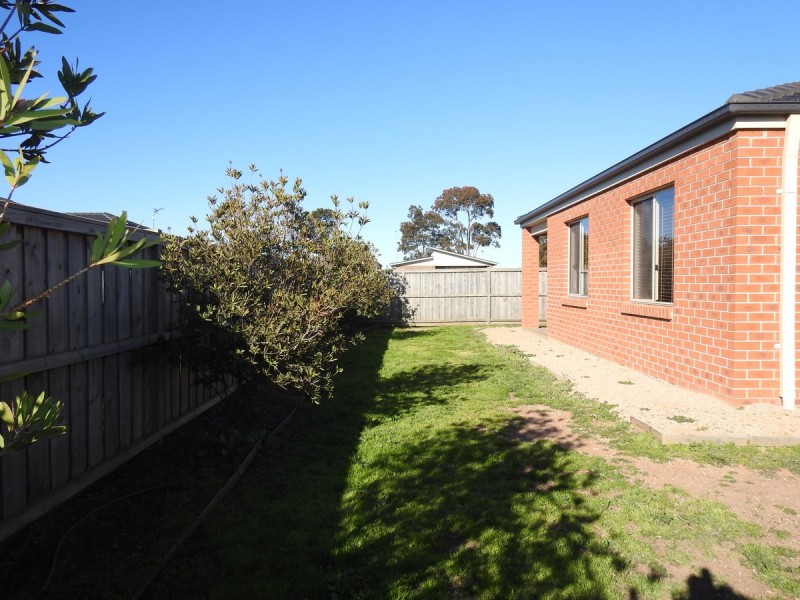 16 Ruthberg Drive,, Sale VIC 3850