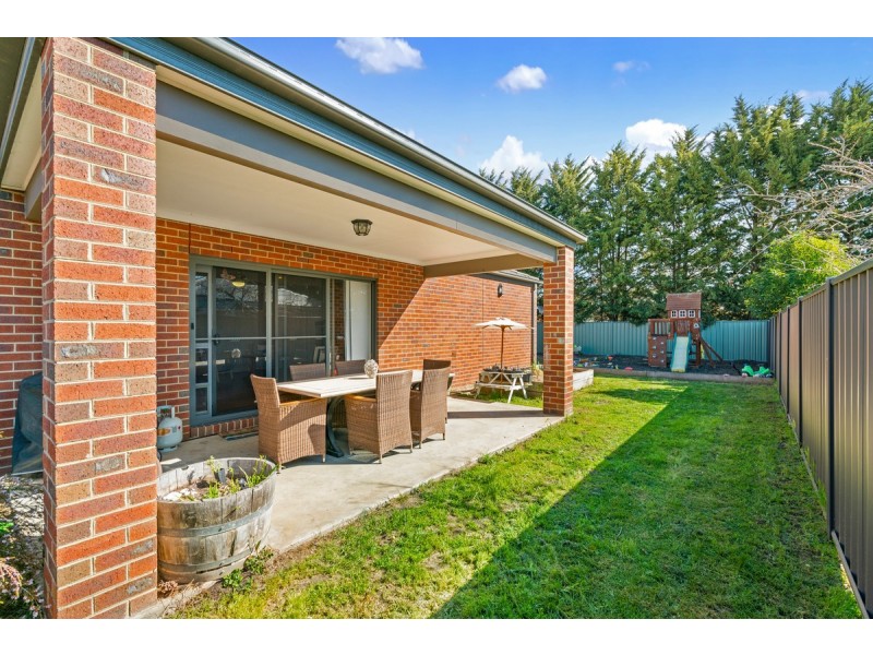 11 Speechley Court, Sale VIC 3850