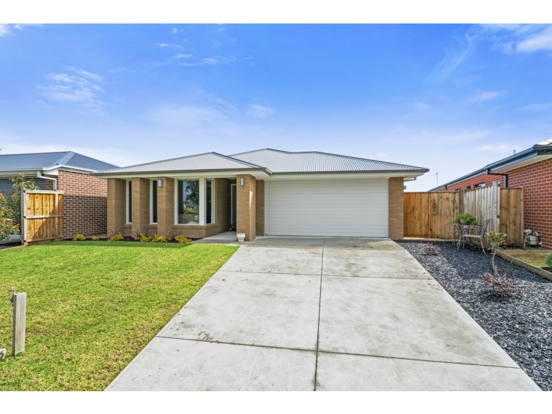 14 Redgum Court, Sale VIC 3850