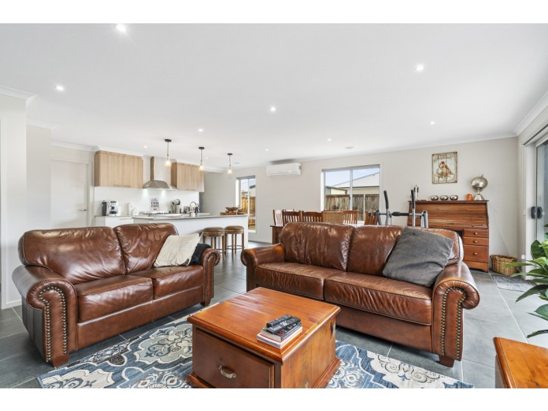 14 Redgum Court, Sale VIC 3850