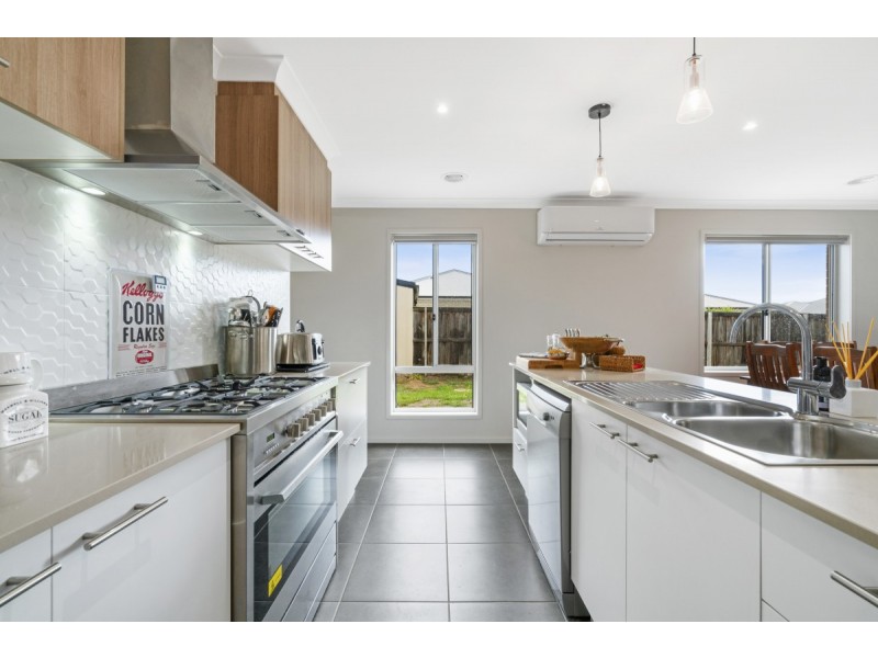 14 Redgum Court, Sale VIC 3850