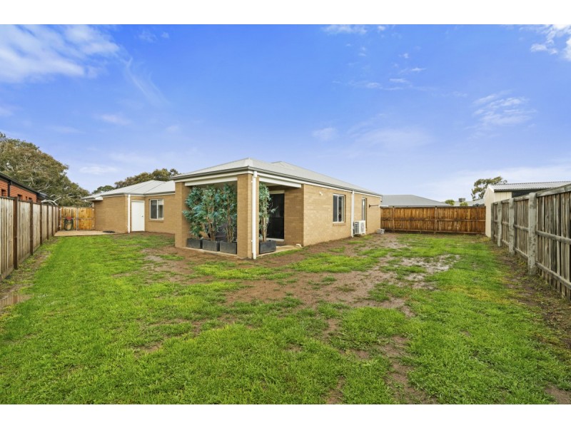 14 Redgum Court, Sale VIC 3850