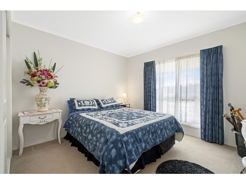 12 Galway Drive, Stratford VIC 3862