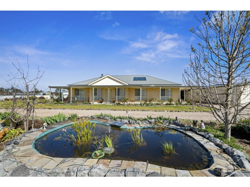 12 Galway Drive, Stratford VIC 3862