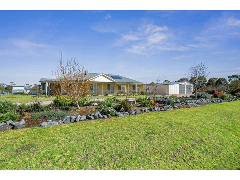 12 Galway Drive, Stratford VIC 3862