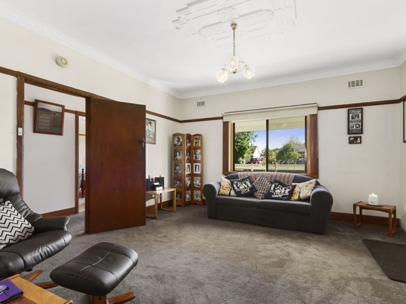 24 Fitzroy Street, Sale VIC 3850