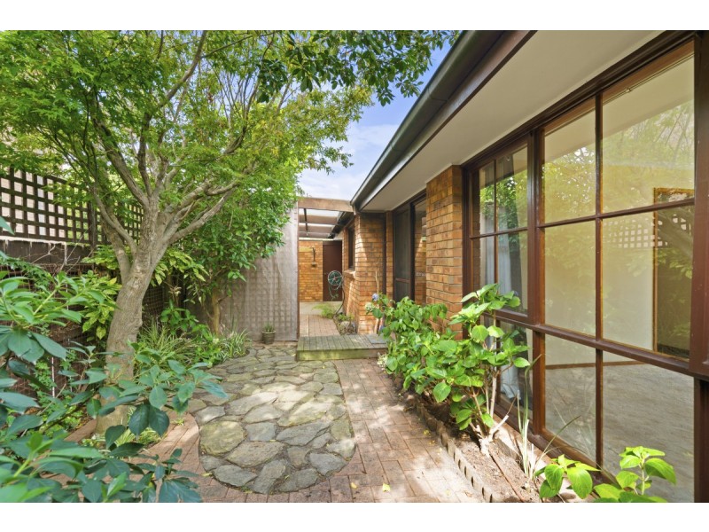 2/16 Dundas Street, Sale VIC 3850