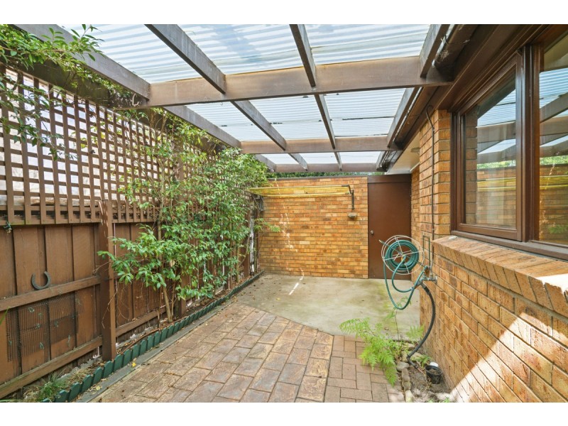 2/16 Dundas Street, Sale VIC 3850