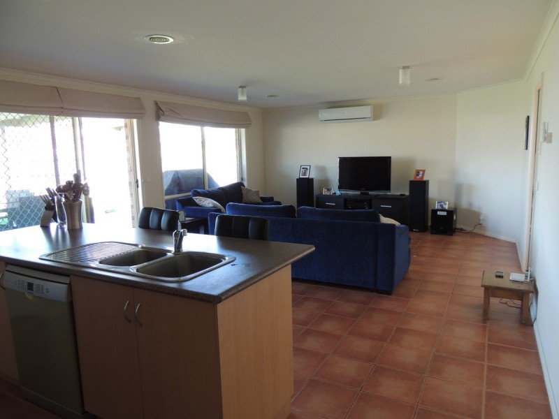 7 Kylie Court, Sale VIC 3850