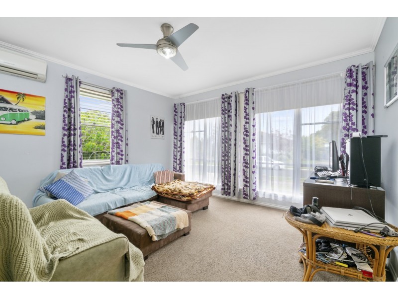 28 Overend Crescent, Sale VIC 3850