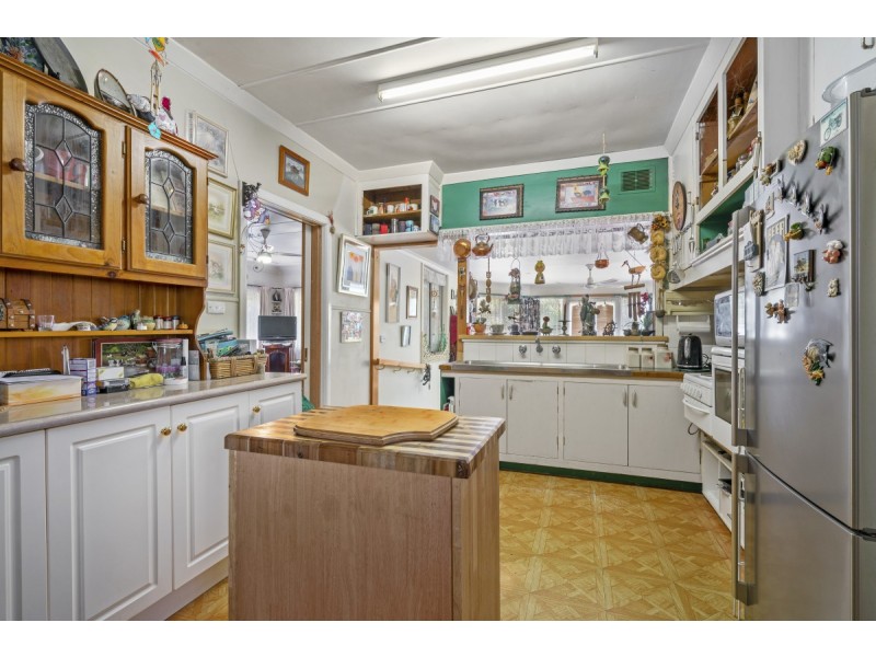 2 Picton Court, Sale VIC 3850