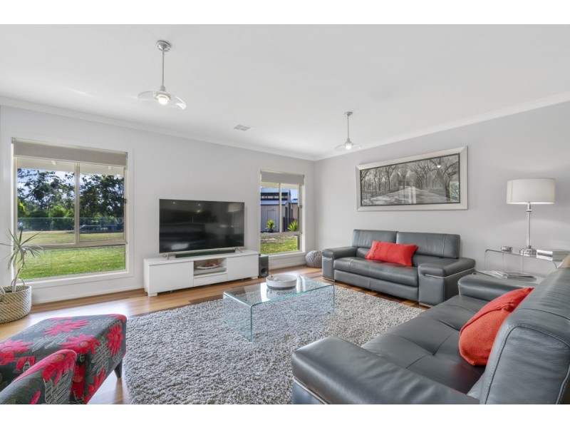 79 Newnham Road, Longford VIC 3851