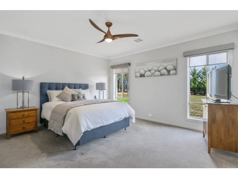 79 Newnham Road, Longford VIC 3851