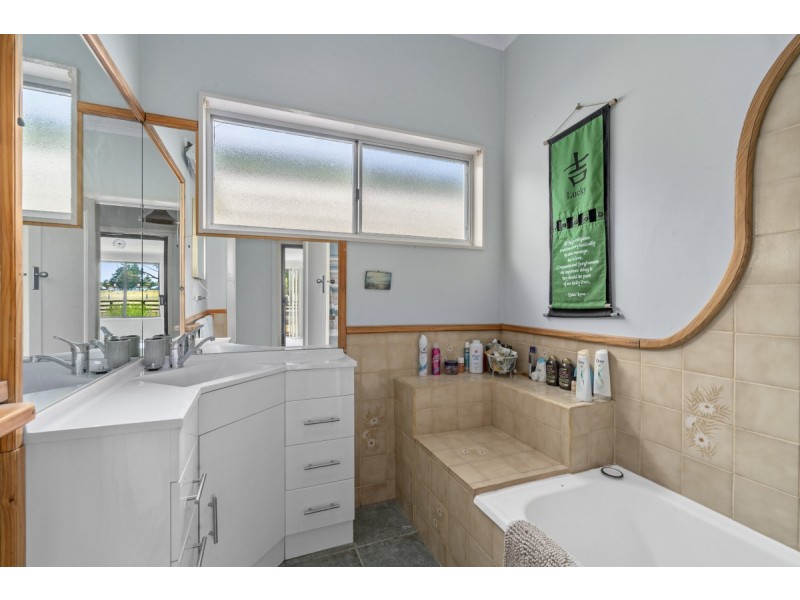 20 Carter Street, Stratford VIC 3862