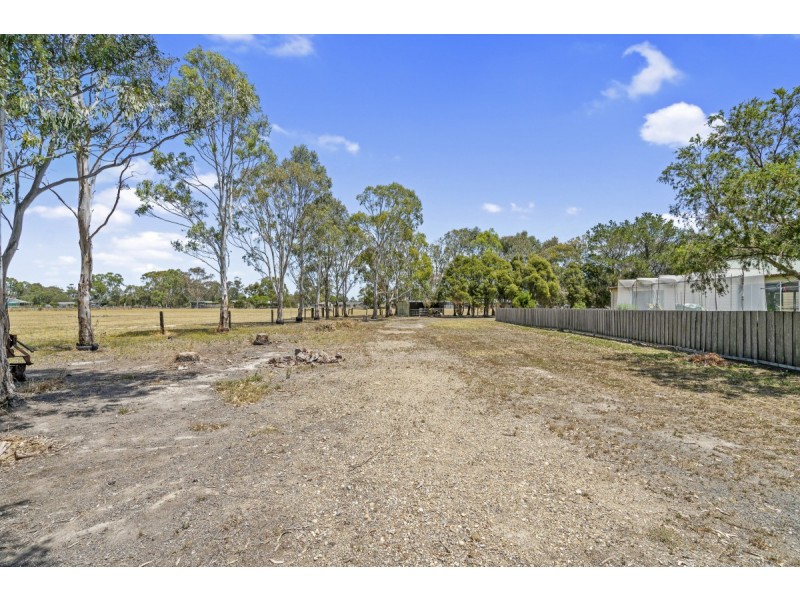 20 Carter Street, Stratford VIC 3862